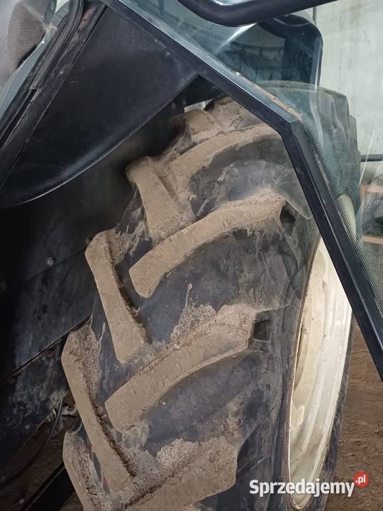 valtra a95 Rolnictwo Barwinek