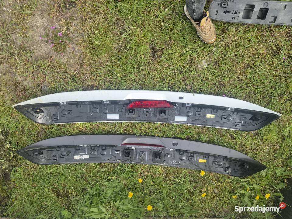 Spoiler klapy Chrysler Pacifica Pozostałe