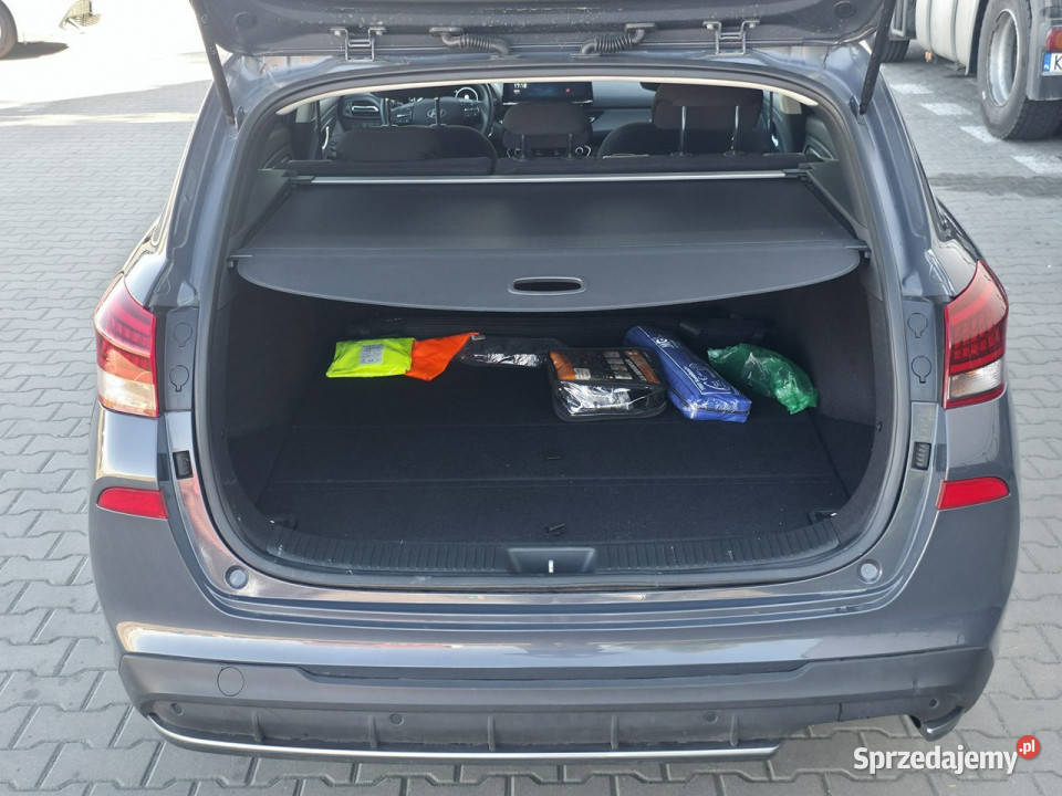 Hyundai i30 15 Benzyna Serwisowany Gwarancja szary
