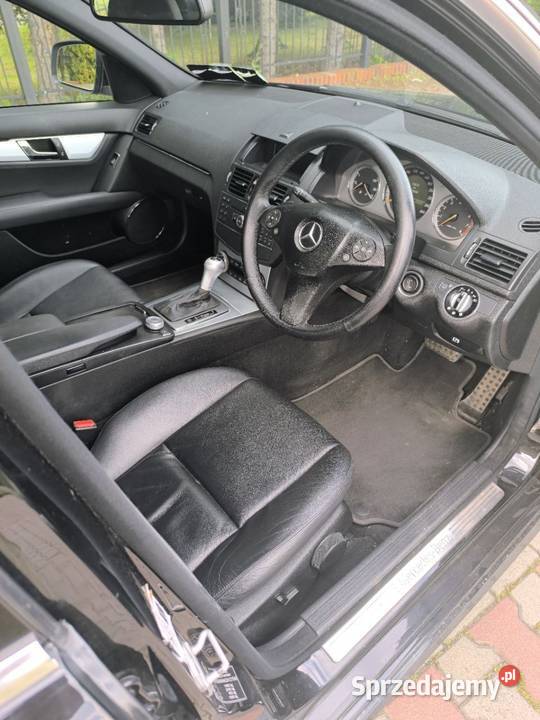 Anglik Irlandia Mercedes C klasa W 204 AMG 18 Wrocław