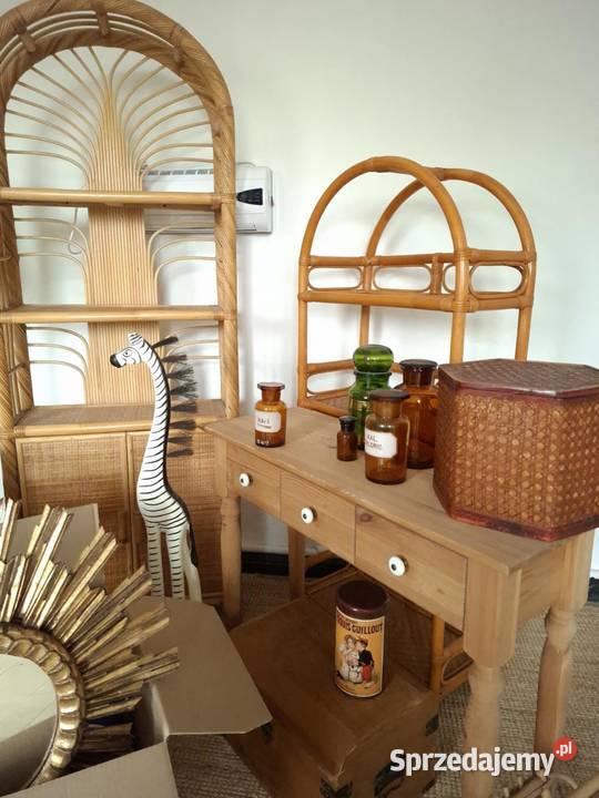 Gielda pchli targ kartony Etażerka toaletka wielkopolskie