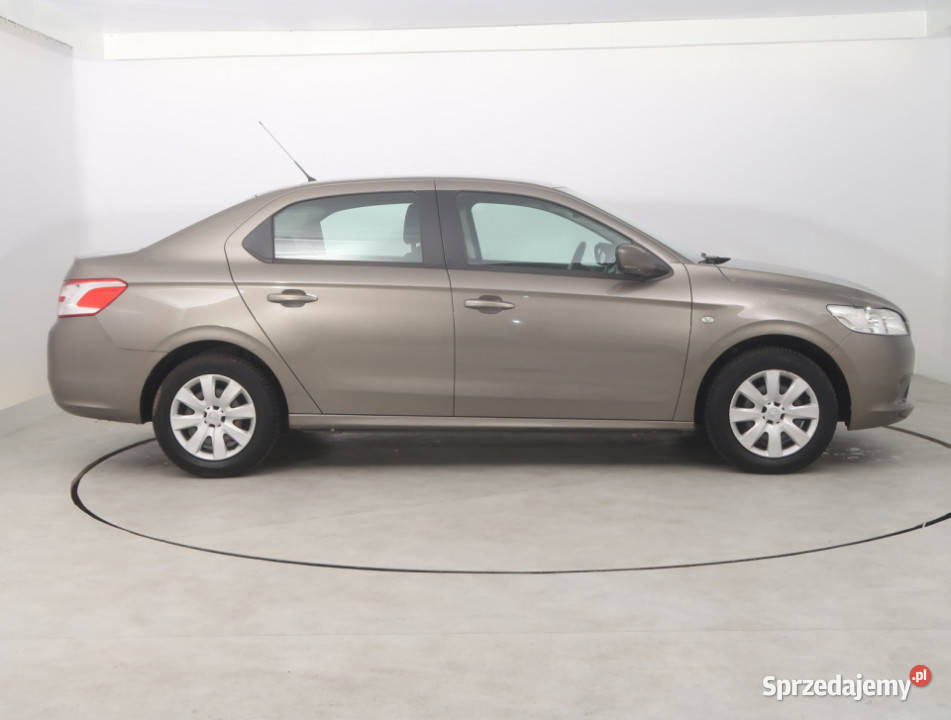 Peugeot 301 12 VTi światła przeciwmgielne Bielany Wrocławskie