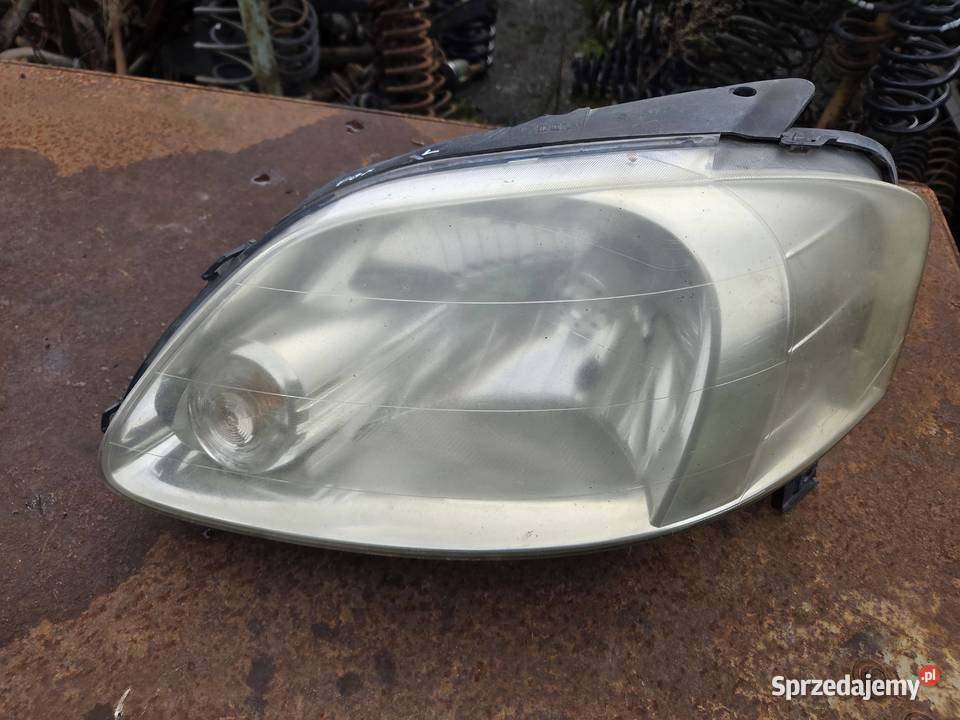 Lampa lewa Volkswagen Fox Lampy przednie Łagów
