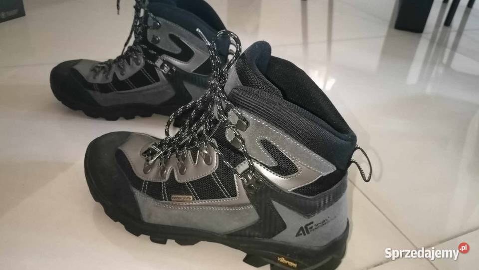 Męskie buty trekkingowezimowe 4F Vibram grafi 43 skóra ekologiczna Trekkingowe