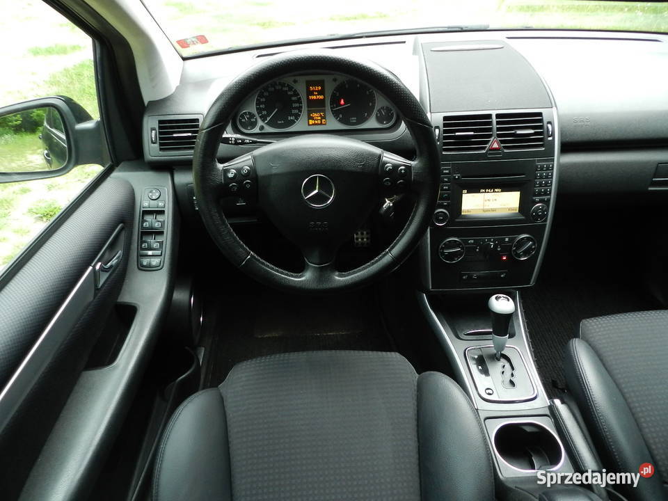 MercedesBenz KlasaA W169 śliczny A200 Avantgarde Puszczykowo