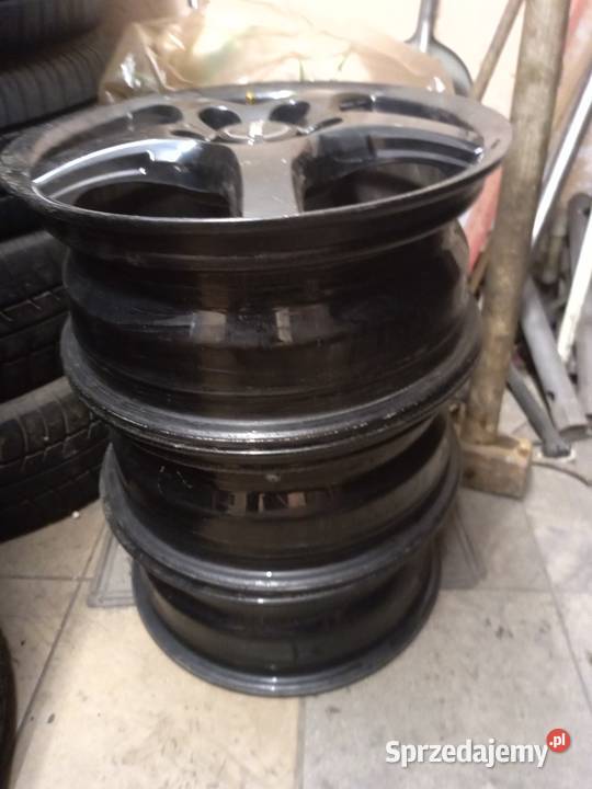 Czarne felgi aluminiowe Średnica 15" świętokrzyskie Kielce