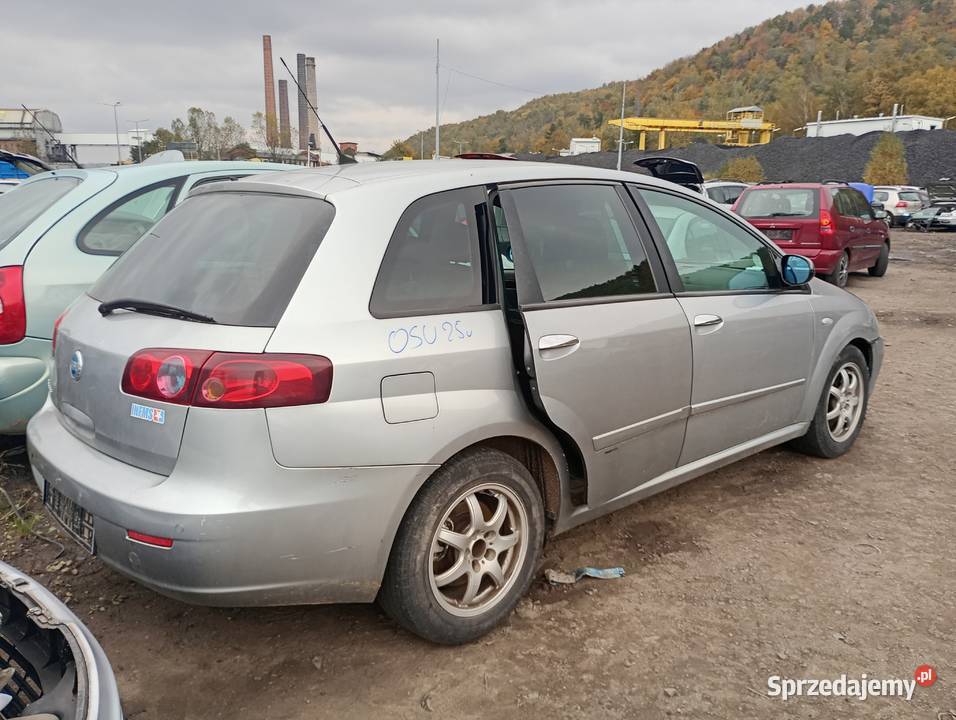Fiat Croma 19 JTD 698A lampa przednia części Wałbrzych