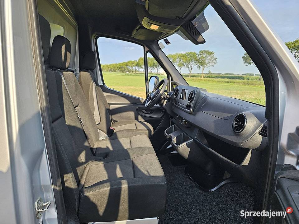 MercedesBenz SPRINTER 317 kontener winda automatyczna