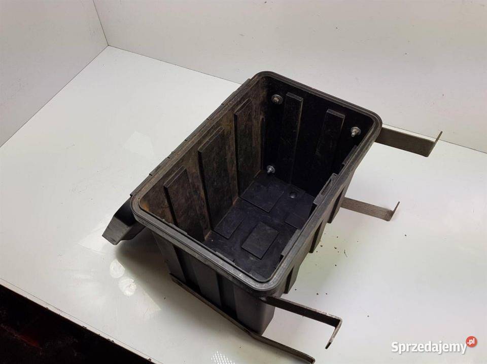 SCHOWEK DAKEN RENAULT MASTER III osobowe sprzedam