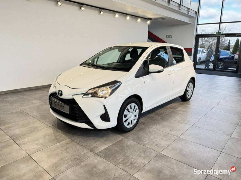 Toyota Yaris Active 15 111 M6 20202021 r salon I Samochody osobowe małopolskie Myślenice