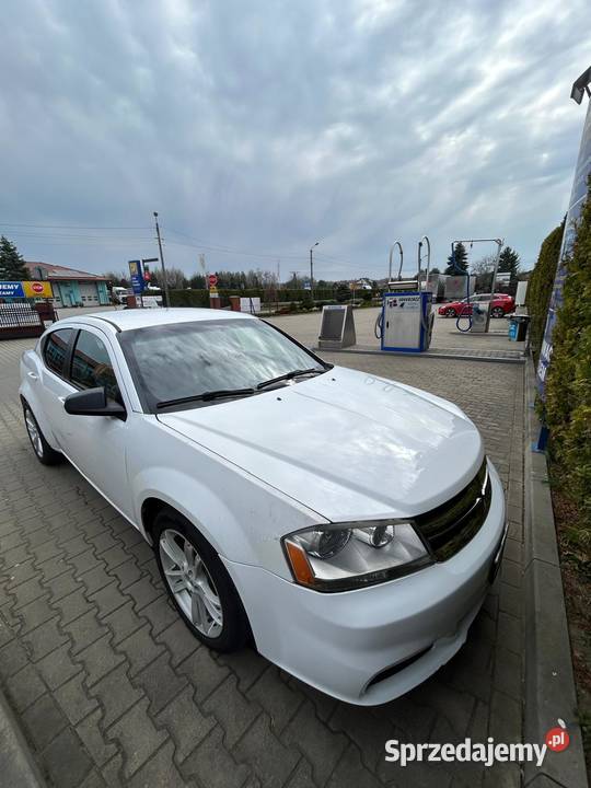 Dodge avenger 2013 24 benzyna