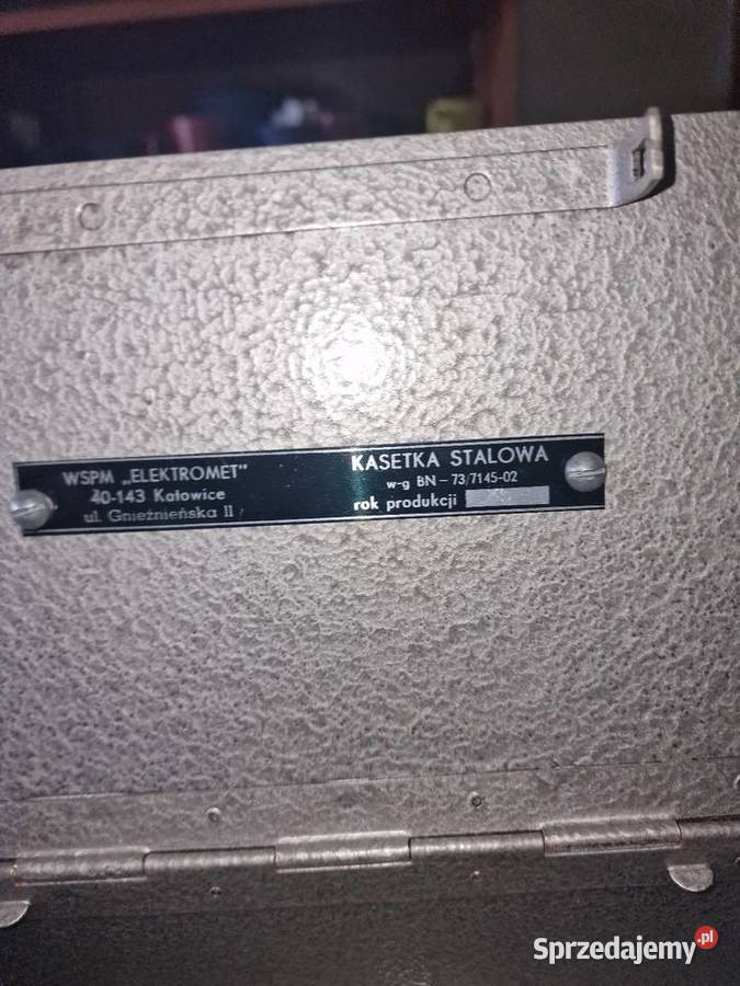 Kasetka stalowa z PRL Meble Antyki, Sztuka, Kolekcje Rybnik