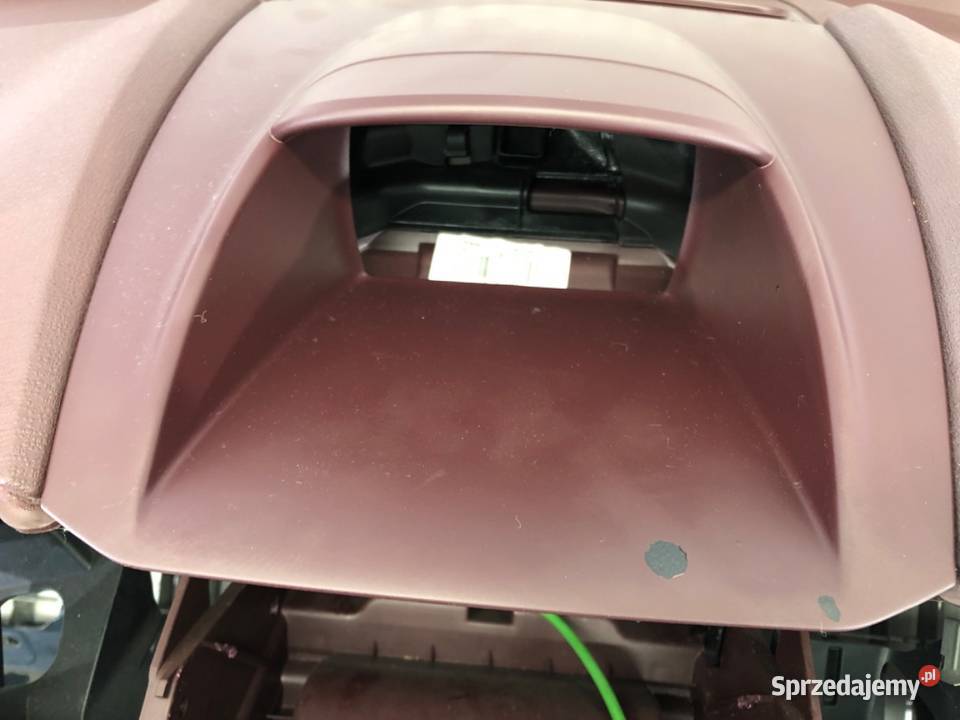 KOKPIT FORD FIESTA MK7 Hatchback KONSOLA DESKA sprzedam