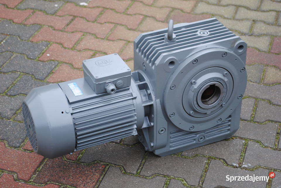 Motoreduktor kątowy dwubiegowy 114kw 833obrmin