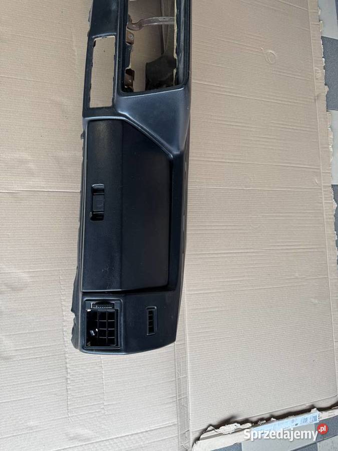 Golf mk1 deska rozdzielcza nowy typ miękka