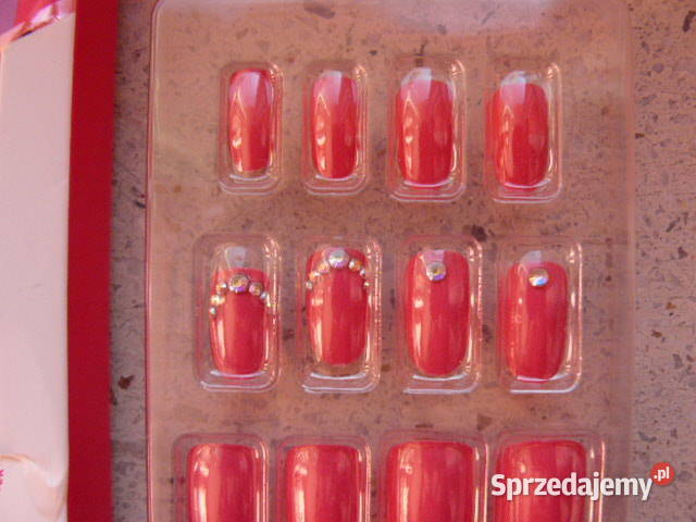 Sztuczne paznokcie Rzeszów sprzedam