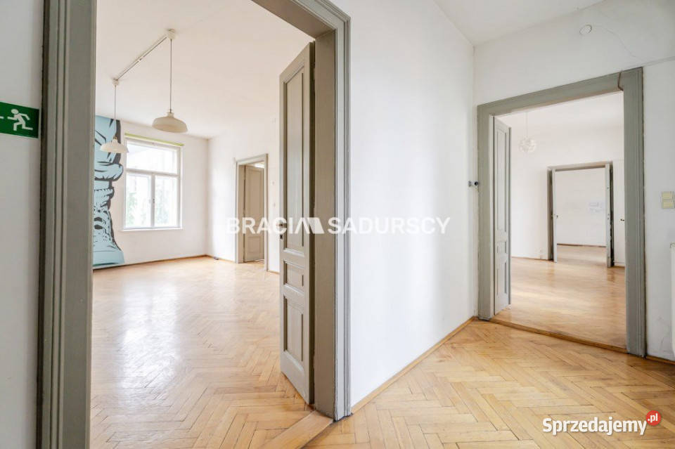 Mieszkanie Kraków Świętego Krzyża 46m2 7pok cegła