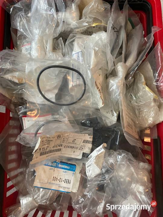 VW Fiat Jaguar Ford czesc drobne mix 600 sztuk osobowe Dębica sprzedam