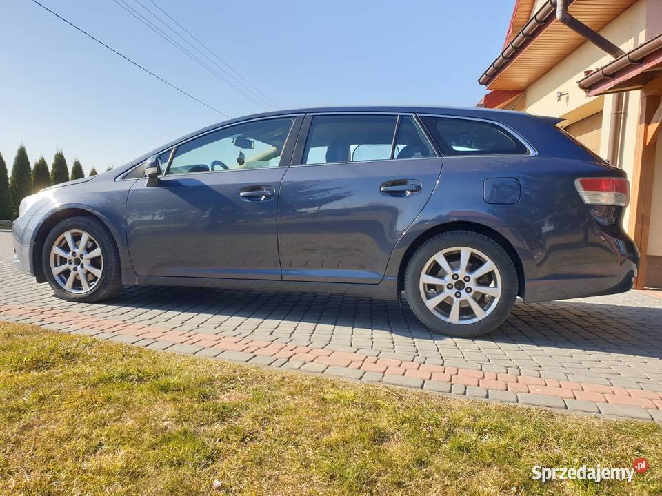 Toyota AVENSIS T27 2.2D 2009