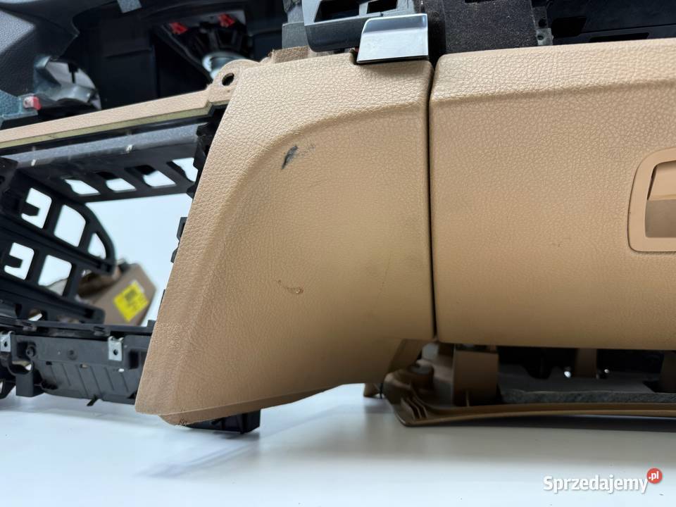 DESKA ROZDZIELCZA KONSOLA BMW F01 7 europa skóra osobowe Wyposażenie wnętrza Chełm