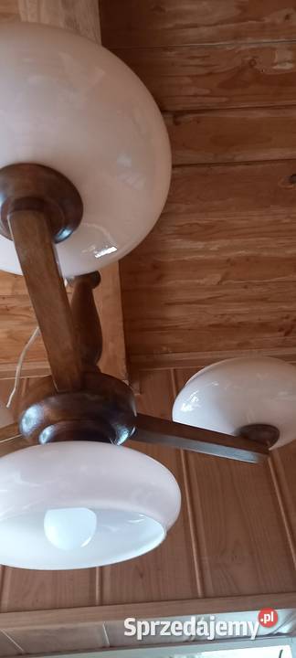 Ładny drewniany trzyramienny żyrandol z dolnym łódzkie Skierniewice sprzedam