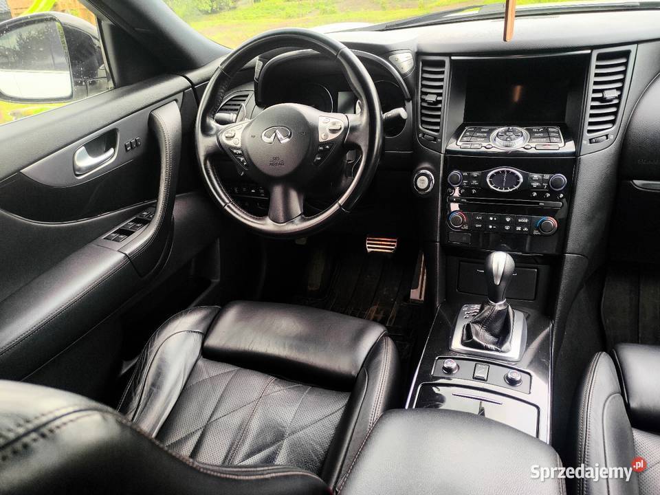 Suv 4x4 Infiniti FX30DS Zamienię na dostawczy nieuszkodzony FX Brzóstowa sprzedam