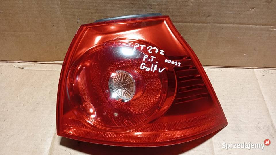 VW GOLF V HB LAMPA TYŁ PRAWA Zbierkowo