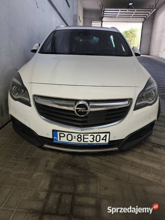 INSIGNIA COUNTRY TOUER 4X4 20NHT 250 Lublin