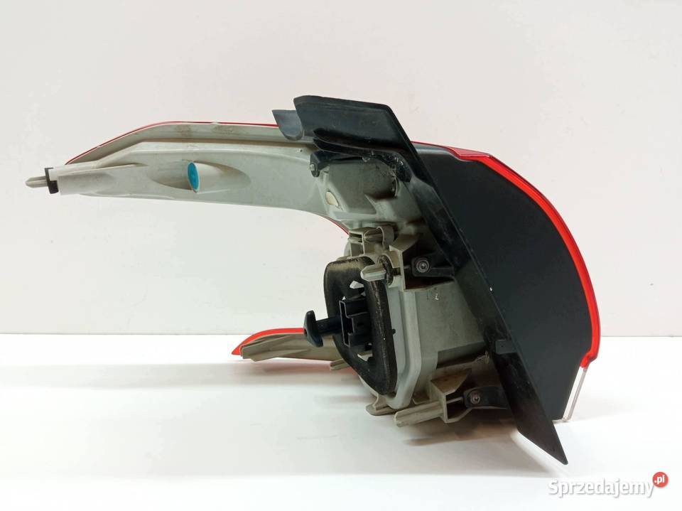LAMPA TYŁ PRAWA 9678074380 Peugeot 2008 I sprzedam