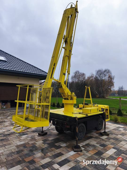 Podnośnik koszowy zwyżka Bumar P100 wózek WNA Rok produkcji 1988 Skierniewice