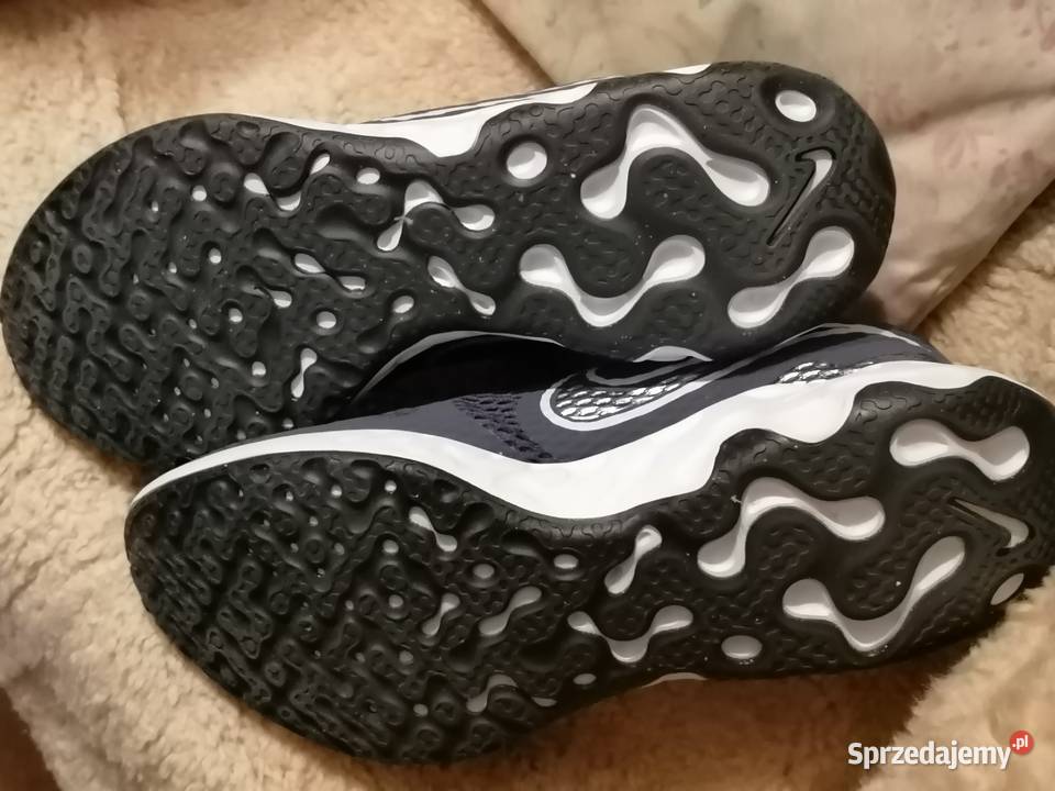 Buty sportowe Nike Renew Ride 2 granatczerw 45