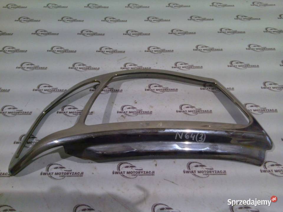 MITSUBISHI L200 07r ramka chromowa lampy lewej Kielce