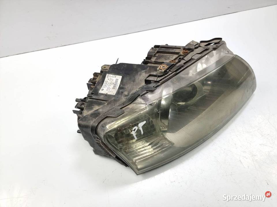LAMPA PRAWA PRZÓD AUDI A8 D3 II LIFT 4E0941030BR Lipno