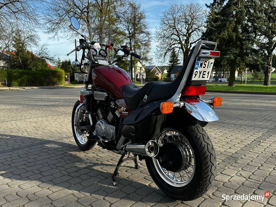 Suzuki GV 700 Madura Wodynie