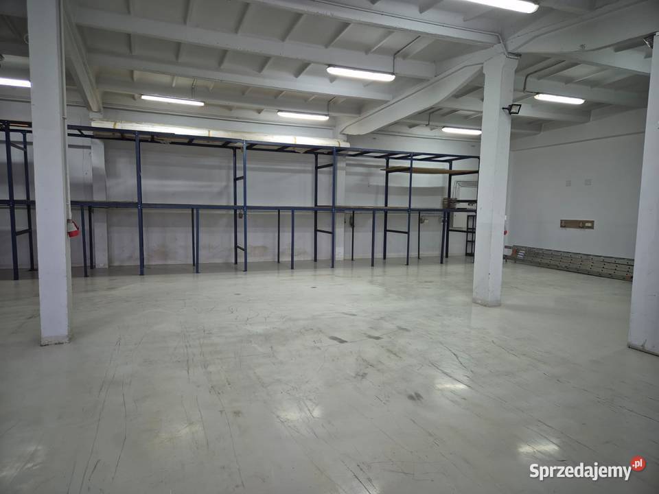 Magazyn 200m2 z biurem 110m2 teren zamknięty