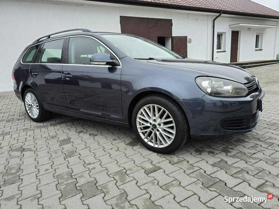 Volkswagen Golf 12Turbo benz NavigacjaKliamtr 2 bluetooth