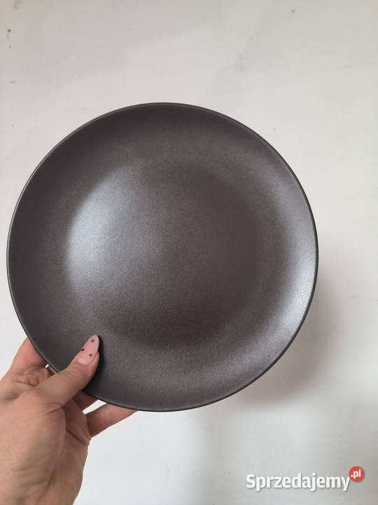 Zestaw 7 dużych matowych talerzy obiadowych IKEA Wojcieszyn