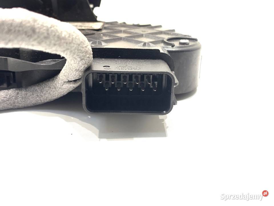 ZAMEK DRZWI LEWY TYŁ VOLVO V70 III Kombi osobowe