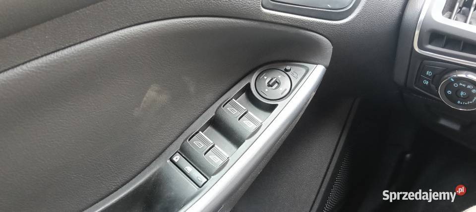 Ford Focus kurtyny powietrzne wielkopolskie Rokutów