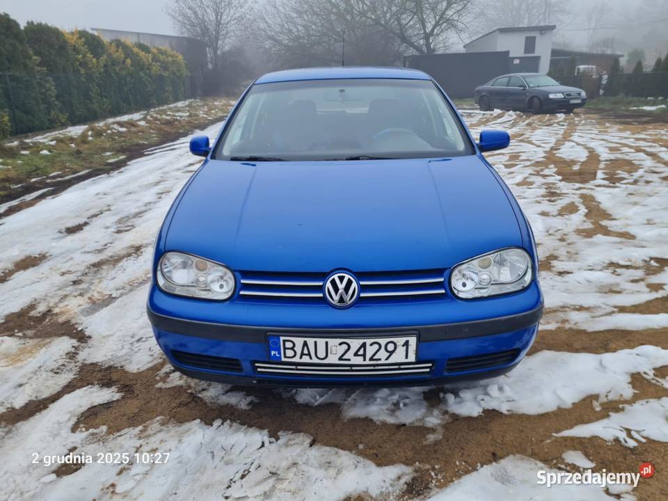VW GOLF ładny z gazem