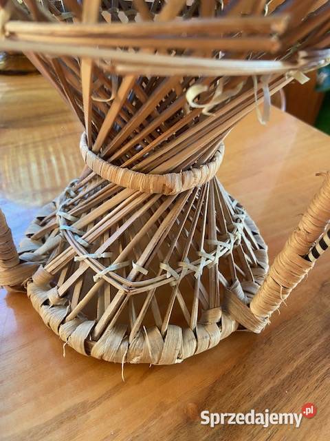 Pleciony fotel kwietnik w stylu Peacock Legnica