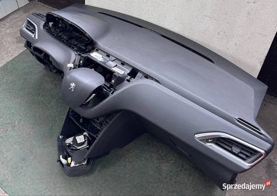 Deska rozdzielcza Peugeot 2008 Deski rozdzielcze, konsole Grabów nad Prosną sprzedam