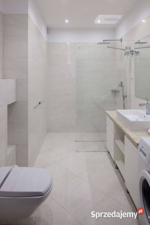 Luksusowy i przestronny apartament bezpośrednio balkon Warszawa