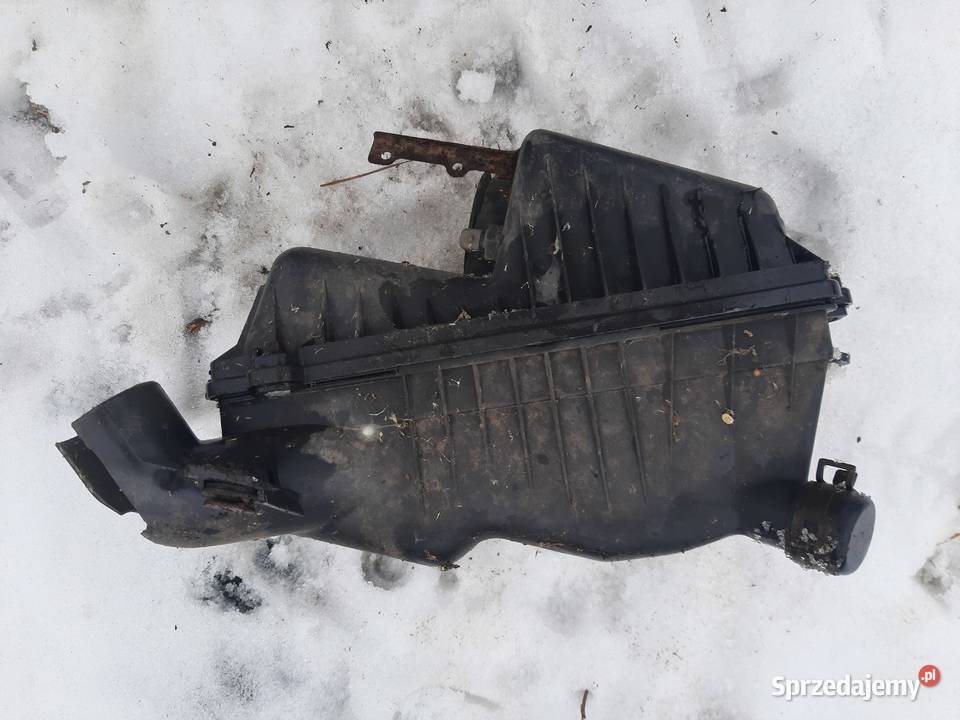 Kia Carens 18 16V obudowa filtra powietrza Ksawerów