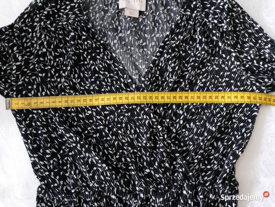 Sukienka PLISOWANA kopertowa z paskiem czarna w Poznań sprzedam