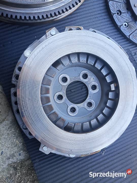 Kompletny zestaw sprzęgła Golf MK2 16D 200mm Frysztak