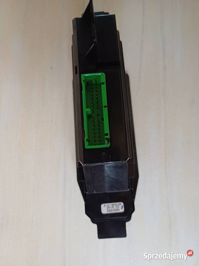 Sprzedam panel przełącznik szyby prawy volvo s60 Mońki