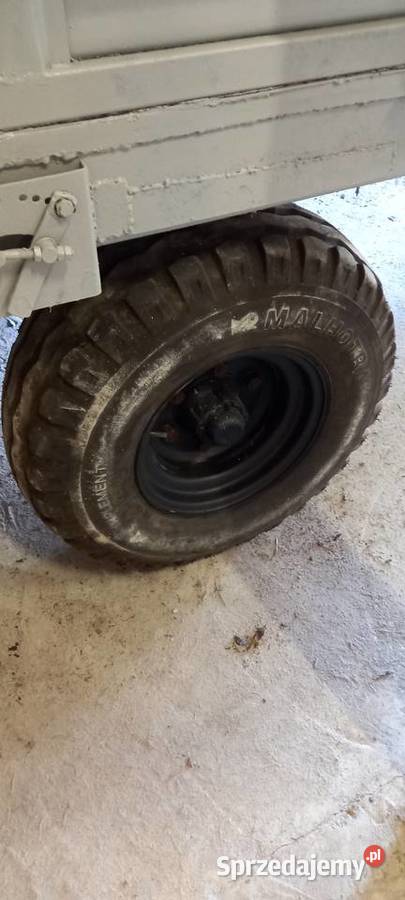 Rozrzutnik obornika 35 t 1 osiowy Maszyny rolnicze Ponętów Dolny sprzedam