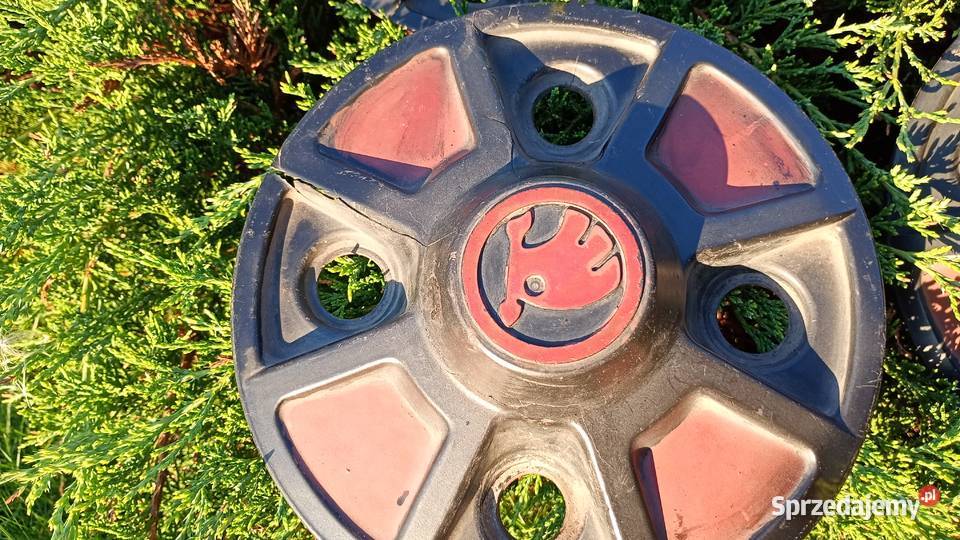 Kołpaki plastik stara Skoda 120 i inne Motoryzacja mazowieckie Radom