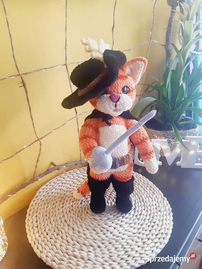 Szydełkowy kot z bajki kot w butach Puss in Kraków